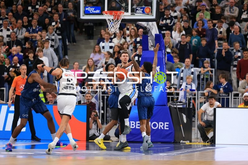 17; MLP Academics Heidelberg in Aktion