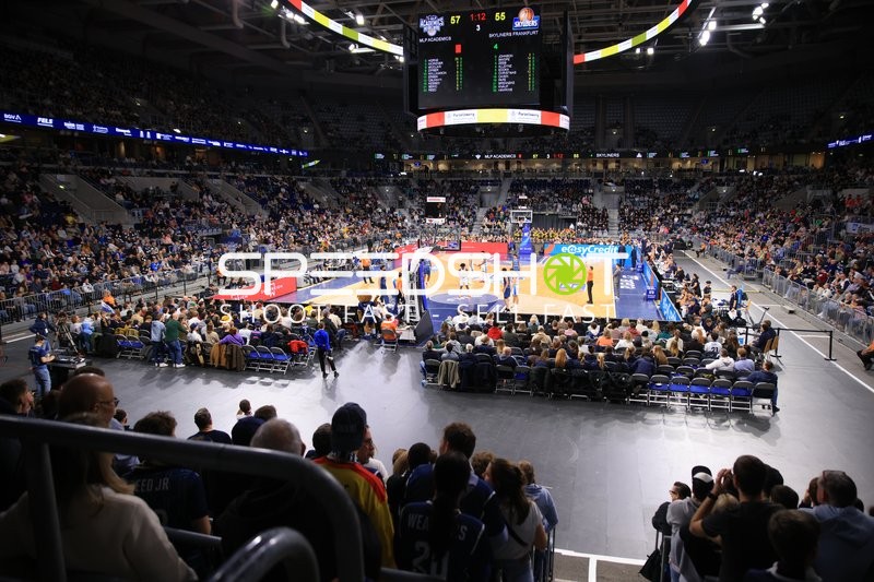 Spielaktion mit MLP Academics Heidelberg und Frankfurt Skyliners