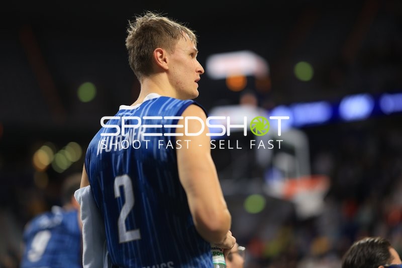 Niklas Würzner (2; MLP Academics Heidelberg) in Aktion