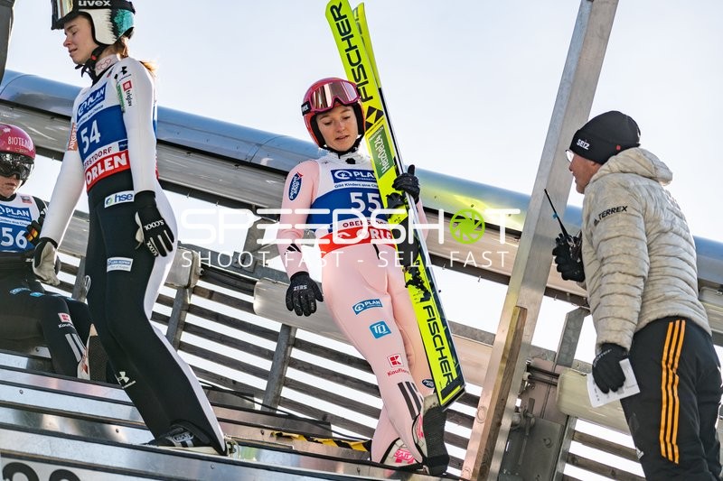 Startnummer 55 bei Two-Nights Tour Skispringen Damen