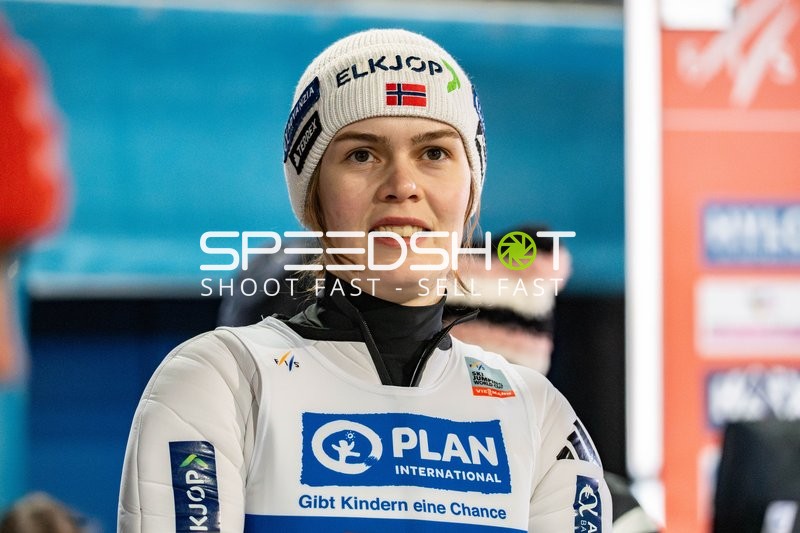 Two-Nights Tour Skispringen Damen