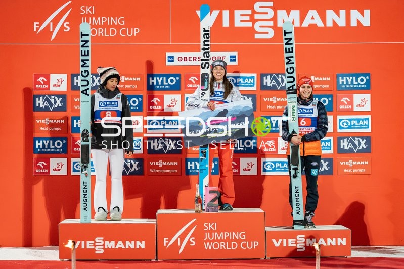 Two-Nights Tour Skispringen Damen Podium
