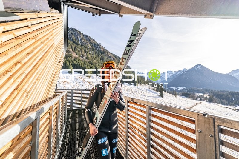 Two-Nights Tour Skispringen Damen