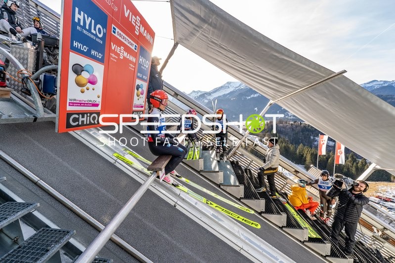 Two-Nights Tour Skispringen Damen