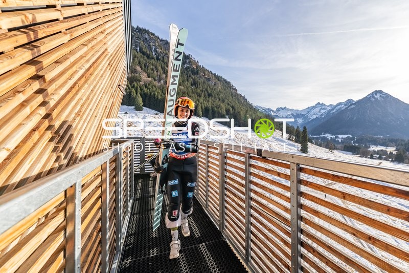 Two-Nights Tour Skispringen Damen