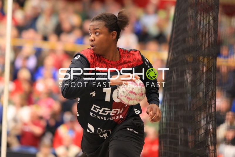 Szene mit Vanessa Fehr (16; HSG Bensheim/Auerbach)