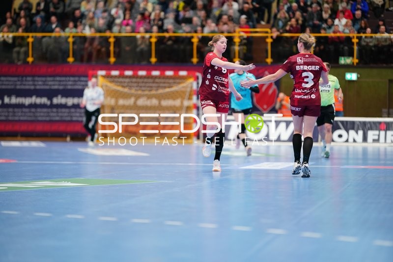 Nina Engel (6; HSG Bensheim/Auerbach) in Aktion