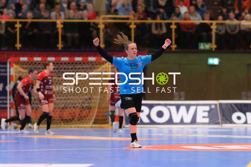 Szene mit Luca Farago (19; Thüringer HC)