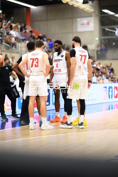 Szene mit Frantisek Rylich (73; Basketball Nymburg) und Teamkollegen