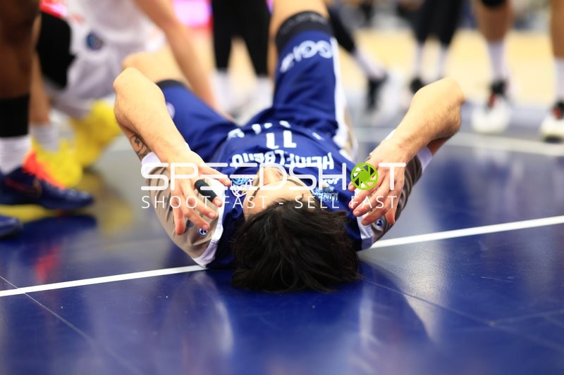 Szene mit Erol Ersek (11; MLP Academics Heidelberg) liegend