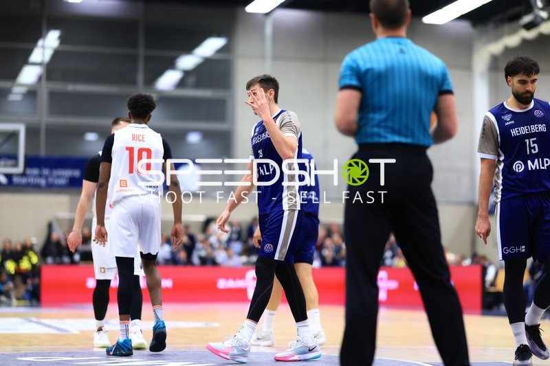 Marcel Keßen (15; MLP Academics Heidelberg) und Ryan Mikesell (33; MLP Academics Heidelberg) in Aktion