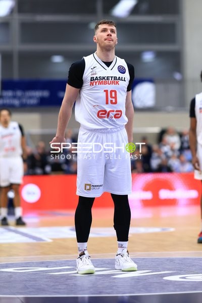 Ondrej Sehnal (19; Basketball Nymburg) in Aktion