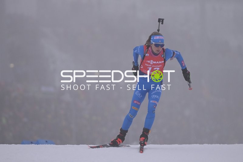 Michela CARRARA Michela CARRARA (12; Biathlon Frauen) in Aktion