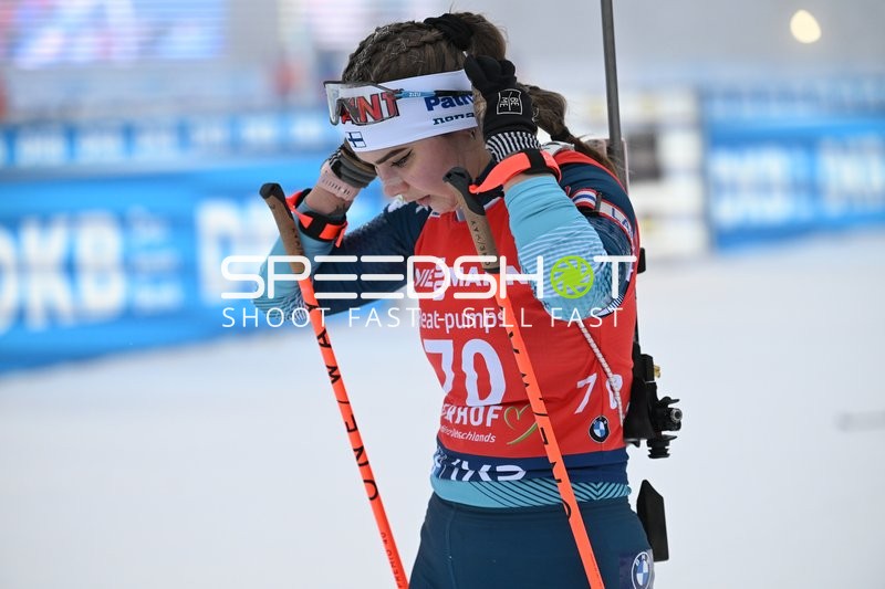 Startvorbereitung Noora Kaisa KERANEN (70; Biathlon Frauen) beim Sprint
