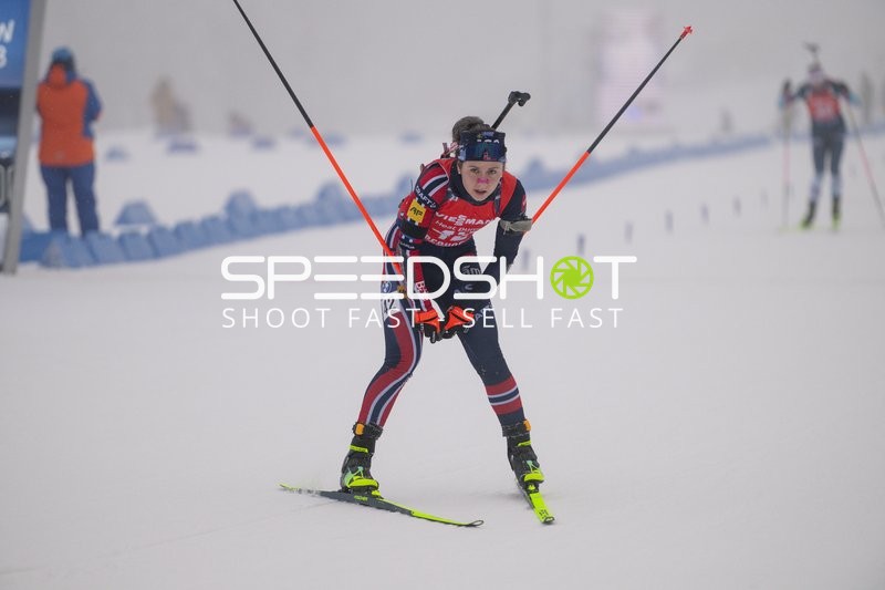Sprint der Frauen in Oberhof: Marthe Krakstad JOHANSEN (42; Biathlon Frauen) in Aktion