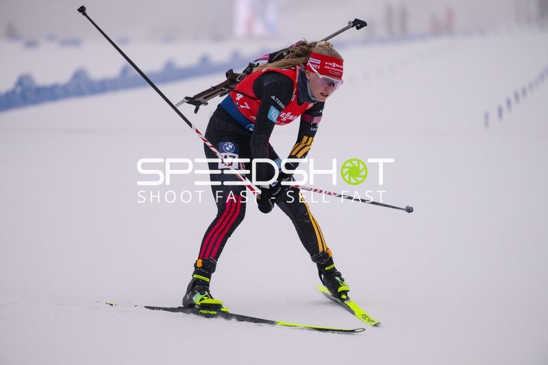 Sprint der Frauen: Julia TANNHEIMER (47; Biathlon Frauen) in Aktion