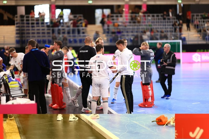 Nicolas Proske (7; Deutschland) und Jasper Ditzer (77; Deutschland) im Gespräch