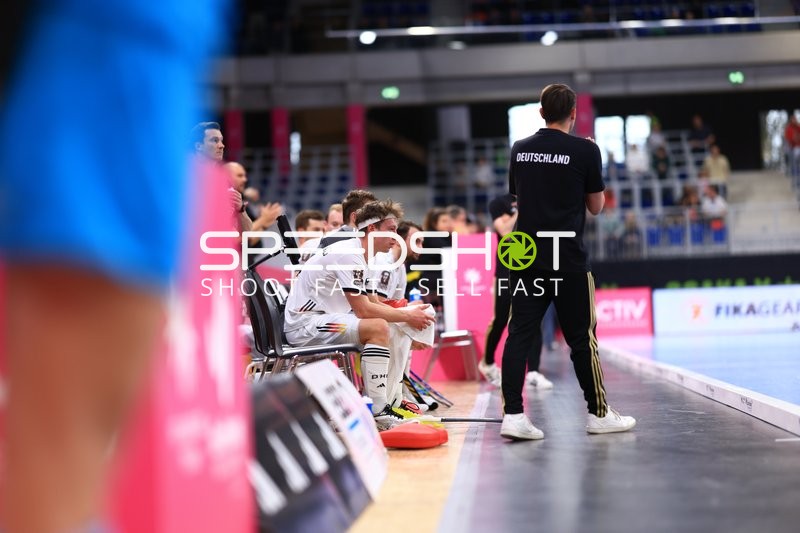 Spieler von Deutschland auf der Bank