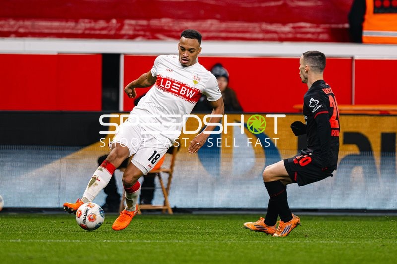 Spielszene mit Ballkontrolle