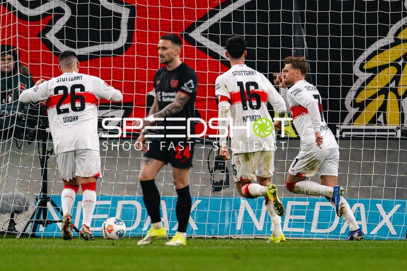 Torraum mit Abwehrspielern