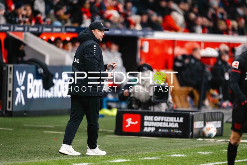 Trainer an der Seitenlinie