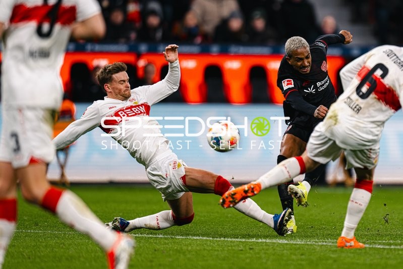 Zweikampf um den Ball