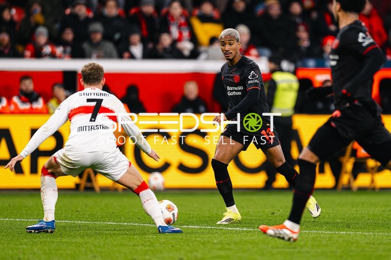 Ballkontrolle und Verteidigung