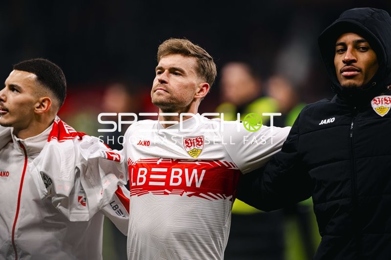 Spieler von VfB Stuttgart zeigen Teamgeist