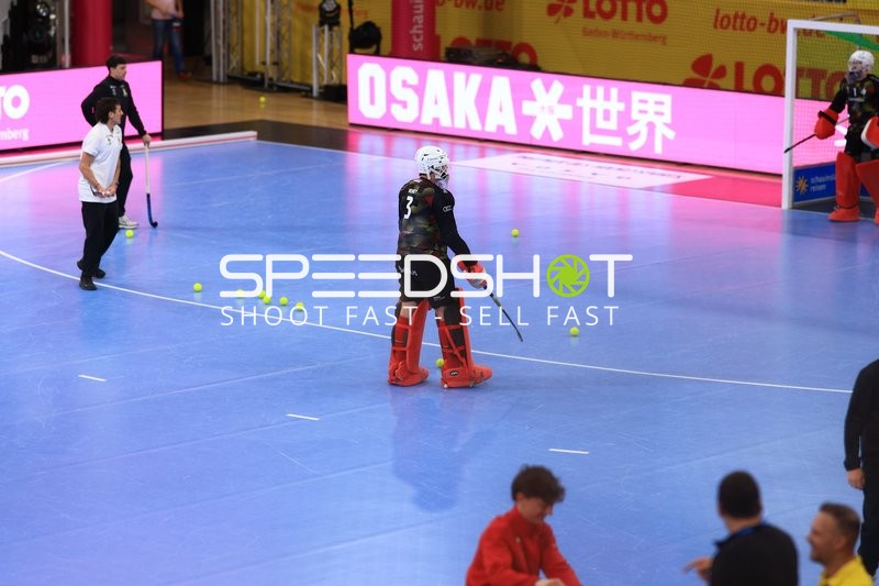 Romain HENET (3; Belgien) im Tor