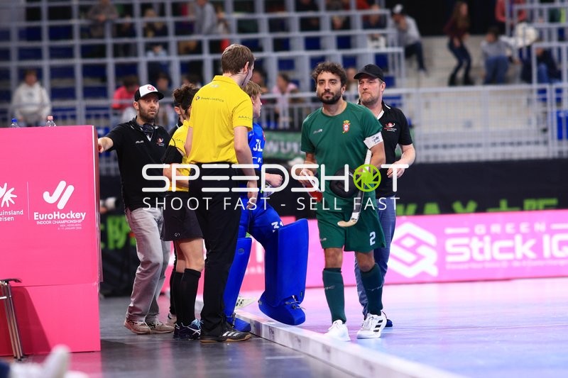 David FRANCO (2; Portugal) betritt Spielfeld