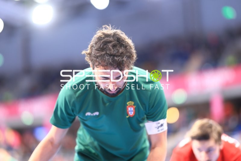 Fabio Vieira (13; Portugal) fokussiert im Vordergrund