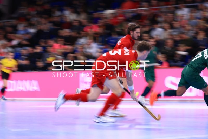 Fabio LANDTWING (7; Schweiz) mit Ball