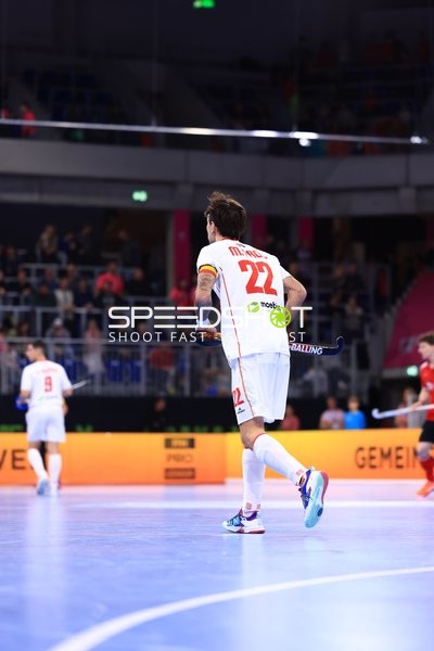 Manuel PROL (22; Spanien) mit Ball