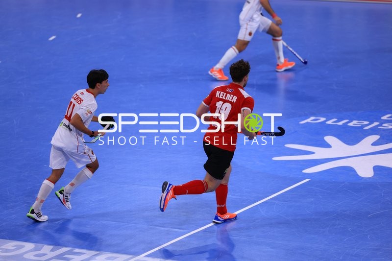 Maximilian KELNER (19; Österreich) mit Ball