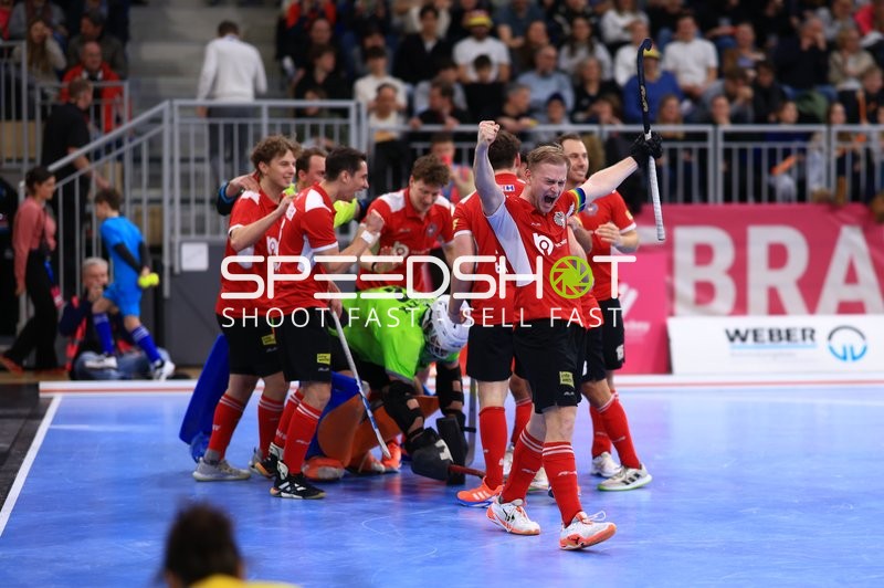 Florian STEYRER (15; Österreich) jubelt im SNP Dome