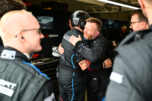 Emotionen in der Boxengasse am Nürburgring