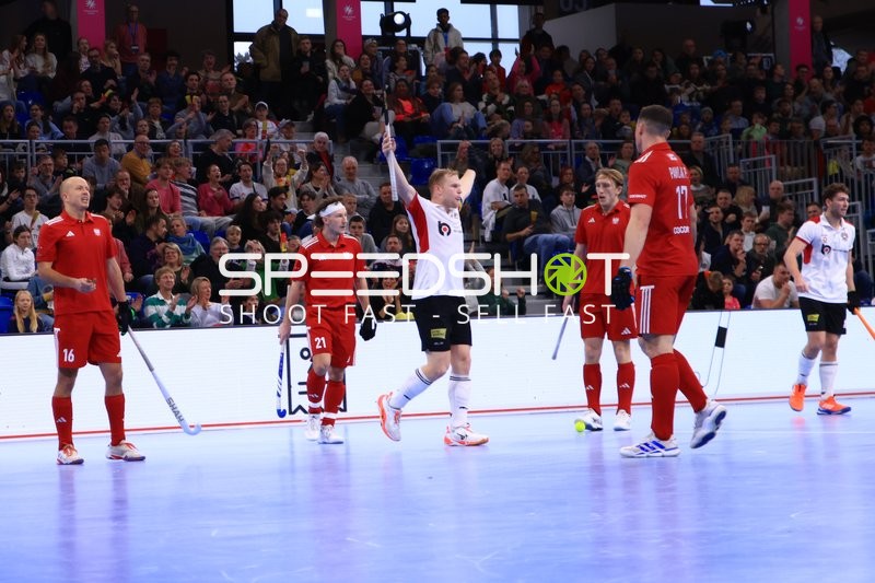 Fülöp LOSONCI (4; Österreich) jubelt im SNP Dome