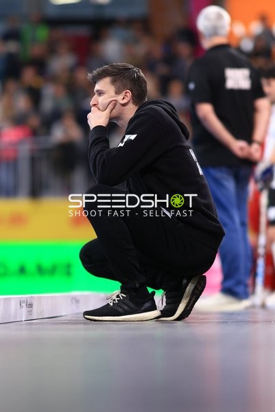 Person am Spielfeldrand