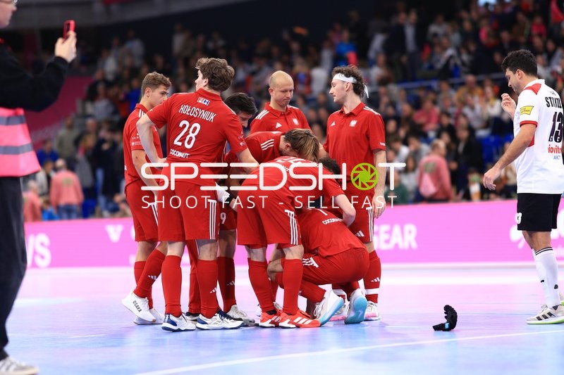 Jakub HOLOSYNIUK (28; Polen) und Mateusz NOWAKOWSKI (24; Polen) in Aktion