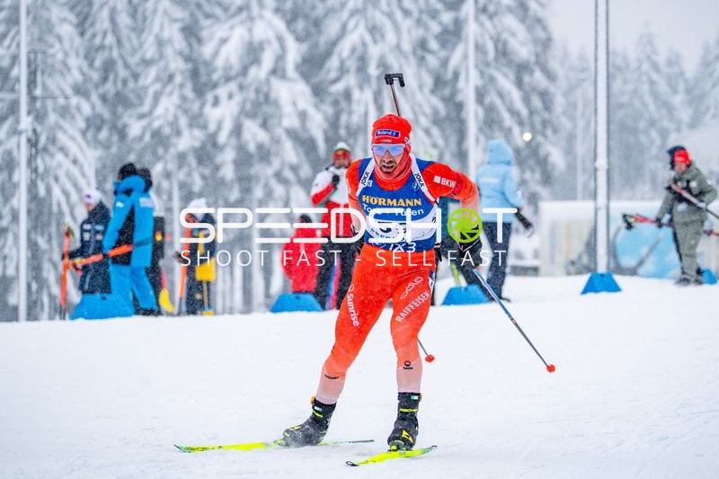 Biathlet {null_59} in Aktion