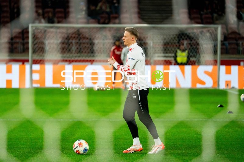 Spieler mit Ball in Aktion