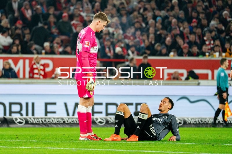 Torwart und verletzter Spieler