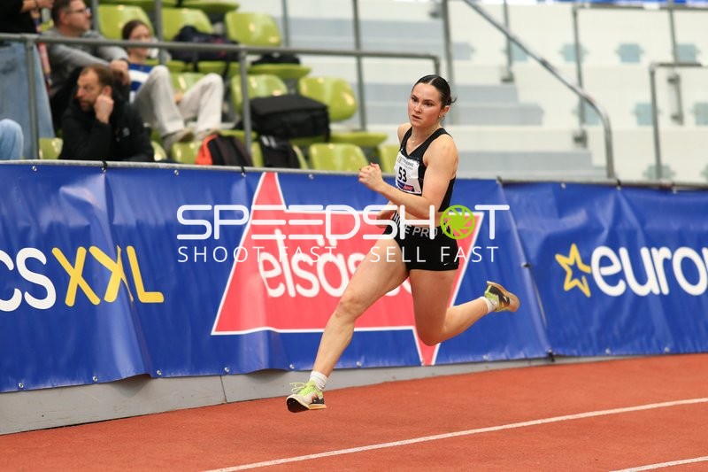 Athletin sprintet im Glaspalast