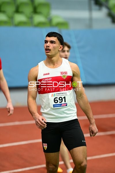 Athlet mit Startnummer 691 im Glaspalast