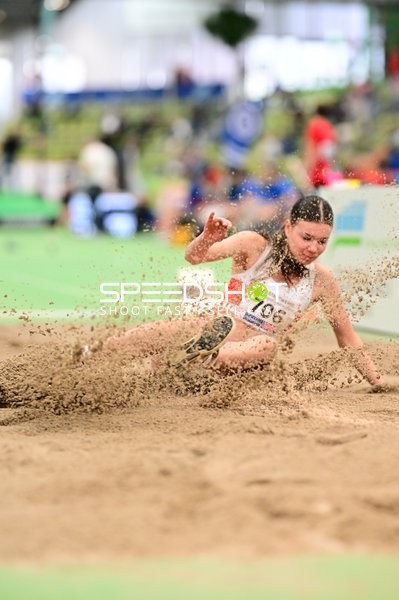 706 beim Weitsprung im Glaspalast