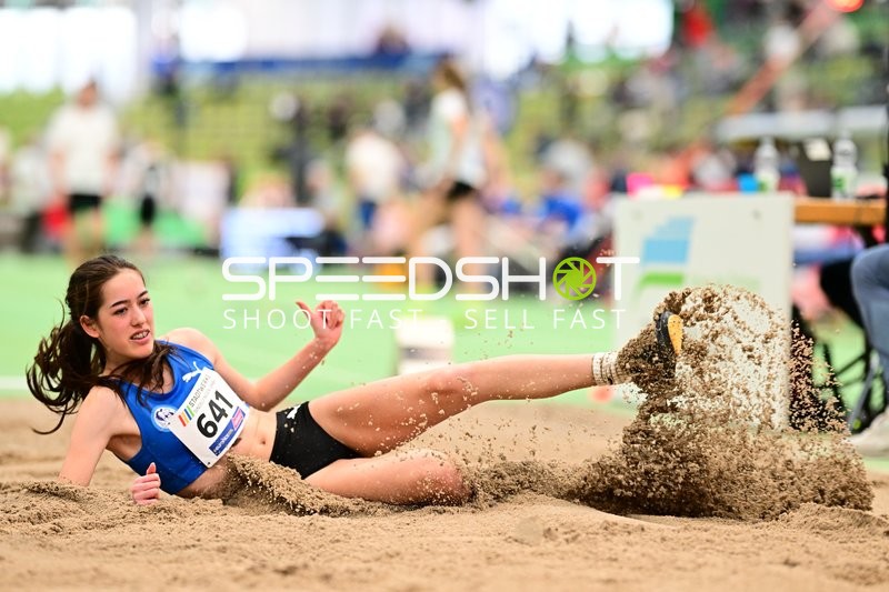 Weitsprung im Glaspalast Sindelfingen