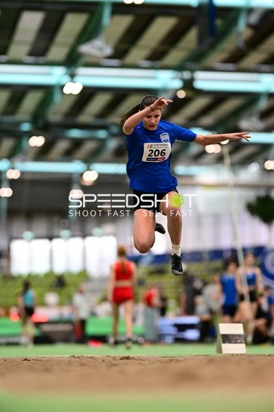 Startnummer 206 beim Weitsprung