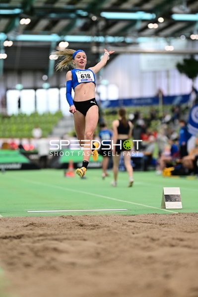 Weitsprung im Glaspalast Sindelfingen