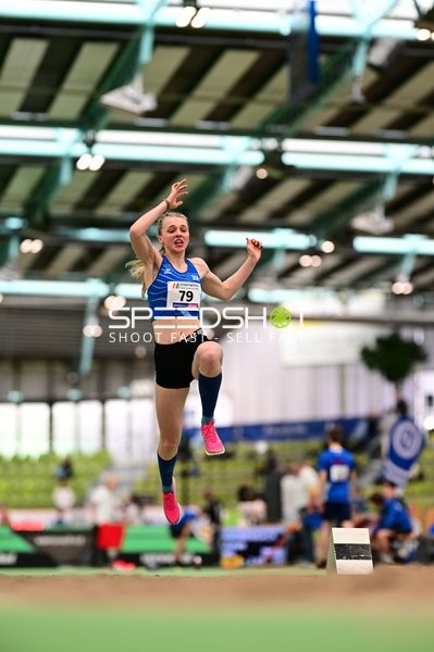 Weitsprung mit {null_79}