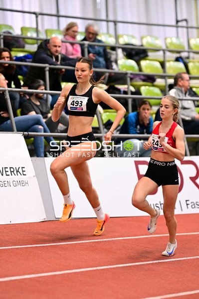 Athletinnen im Lauf im Glaspalast